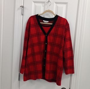 Red and black C.D.Daniels Sweater Shirt.2x